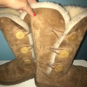 Chestnut Ugg’s